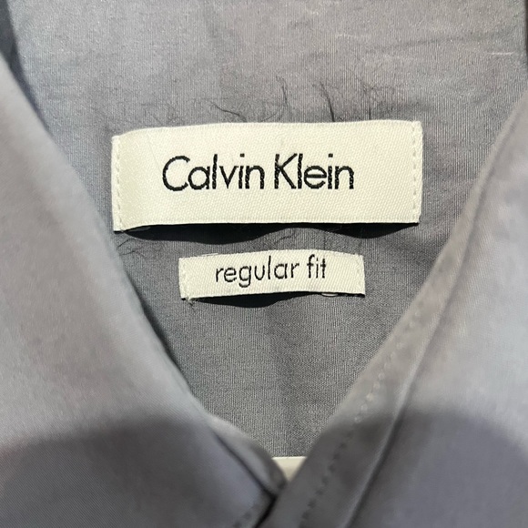 ⭐️ 2 for 1 ⭐️ Calvin Klein Dress Shirt - Picture 3 of 4